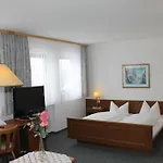 Sindersdorfer Hof 3*